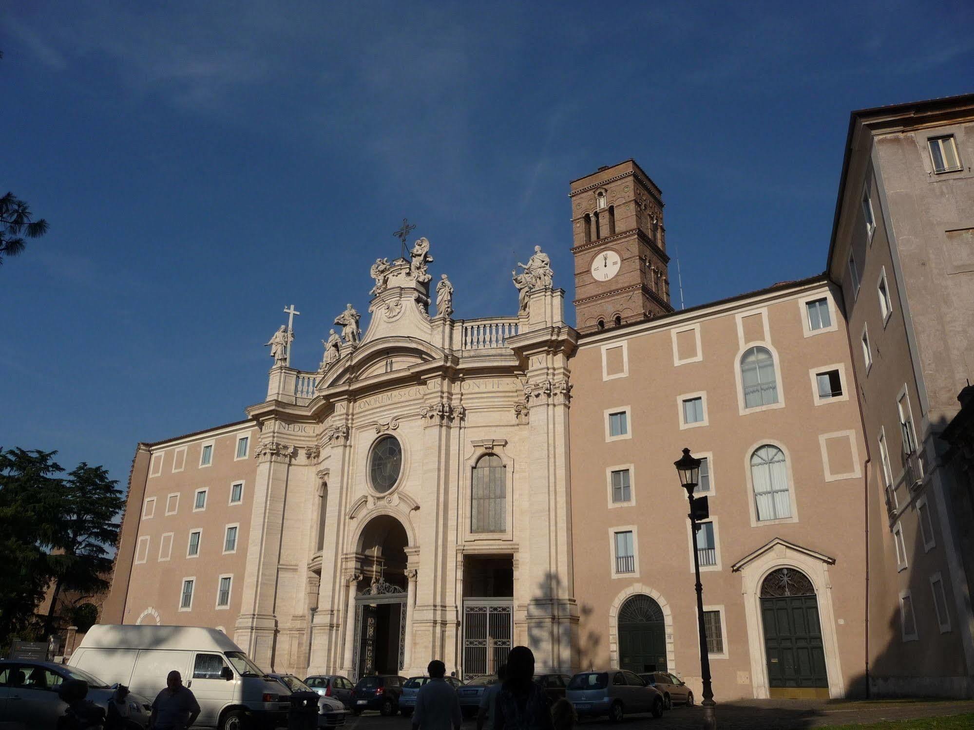 San Giovanni In Laterano Рим Екстериор снимка
